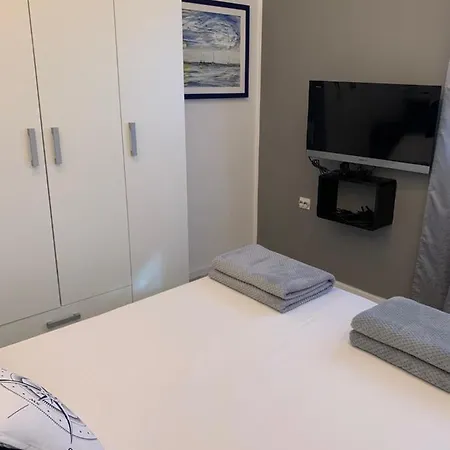 Lota Apartment *