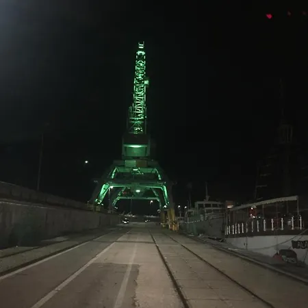 Lota 公寓 科斯特雷纳